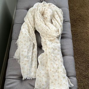 Brunello cucinelli 100% Linen scarf.